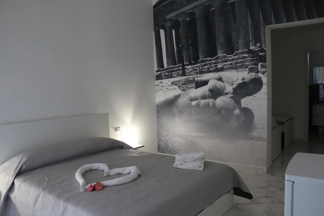 Amantea Monument Bed & Breakfast Terrasini Italy